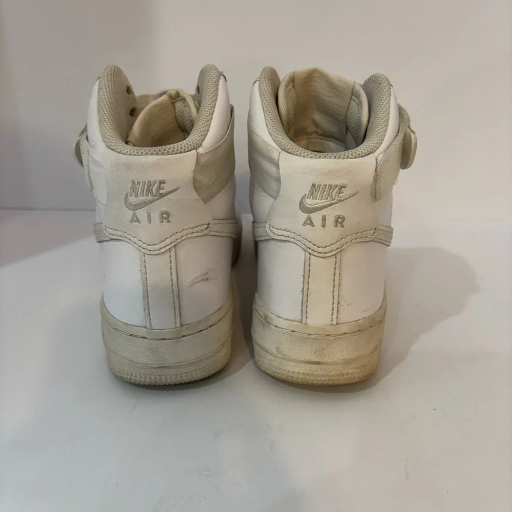 Nike Air Force 1 size 6.5